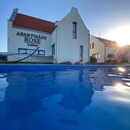 Rose Apartmán